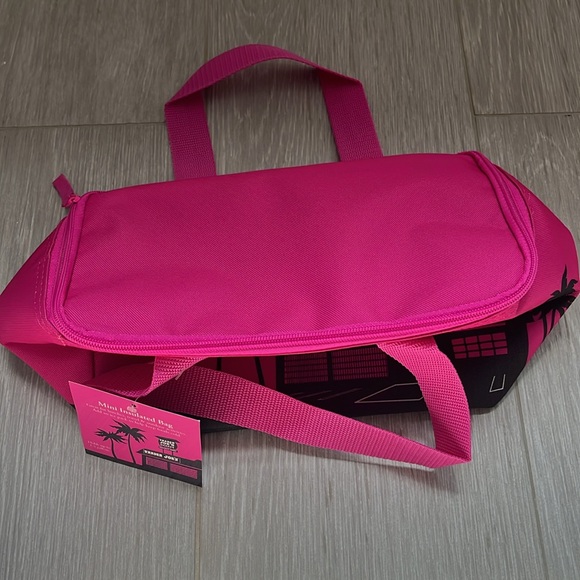Trader Joe’s MINI insulated bag. PINK. New with tag. 2024 new release. - Picture 6 of 6